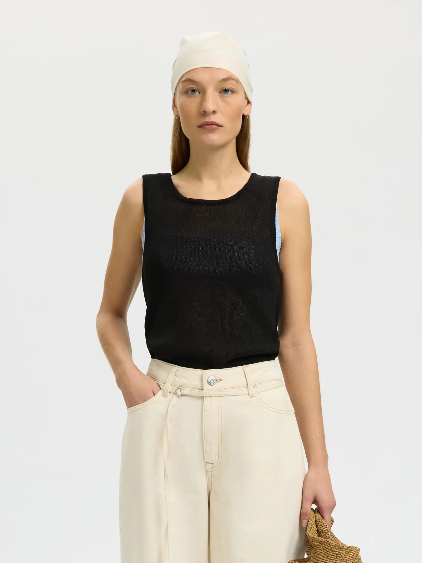 https://images.femalesconceptstore.becosoft.net/articles/slwmoon1.webp?qs=5937