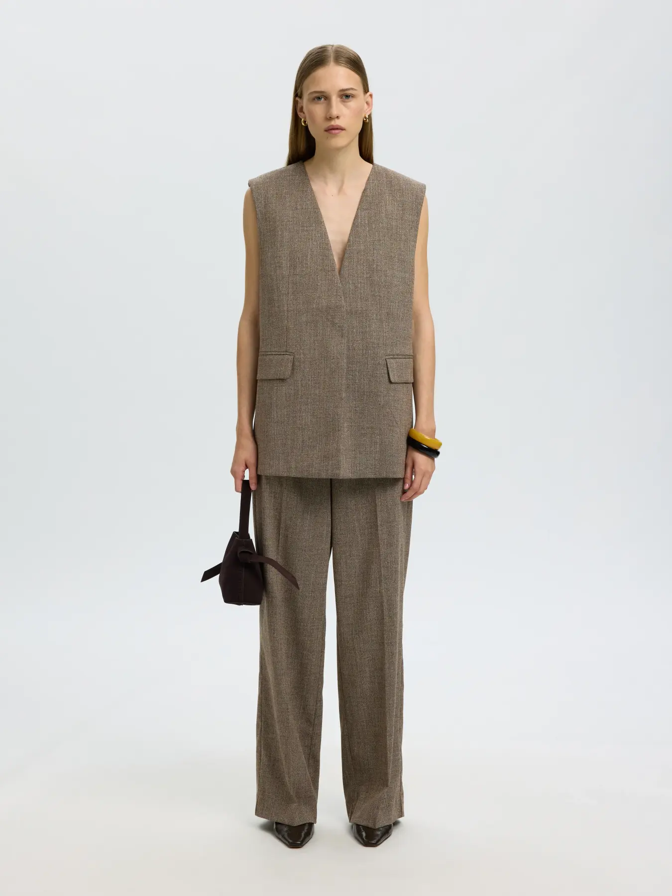 https://images.femalesconceptstore.becosoft.net/articles/slwrelaxedvest3.webp?height=150&width=150&scale=canvas&qs=6402