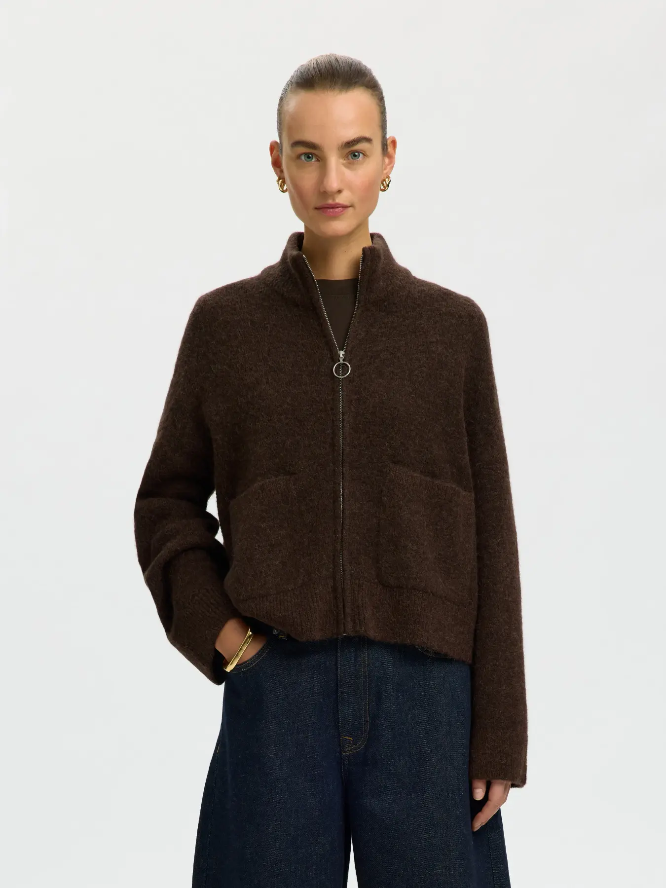 https://images.femalesconceptstore.becosoft.net/articles/slwsia1.webp?qs=6192