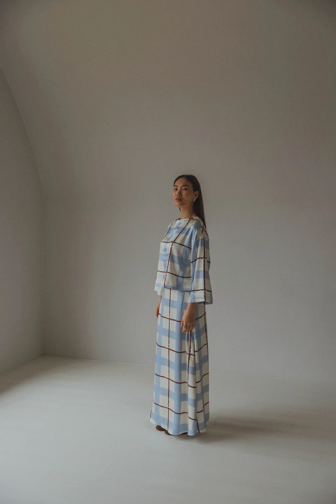 https://images.femalesconceptstore.becosoft.net/articles/sunshine-bluechecks1.webp?qs=6599