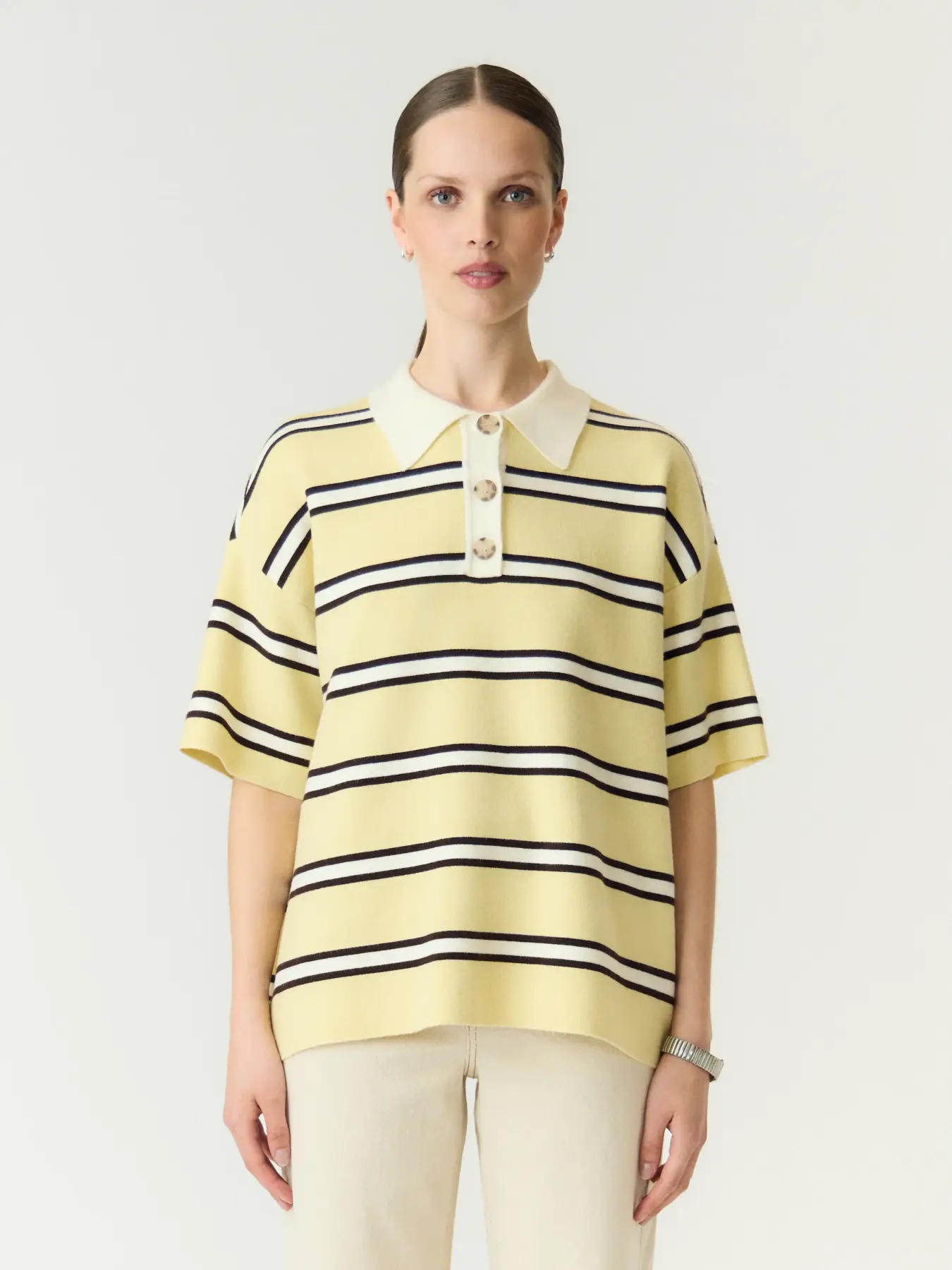 https://images.femalesconceptstore.becosoft.net/articles/uasisabell1-pullover.webp?qs=5549