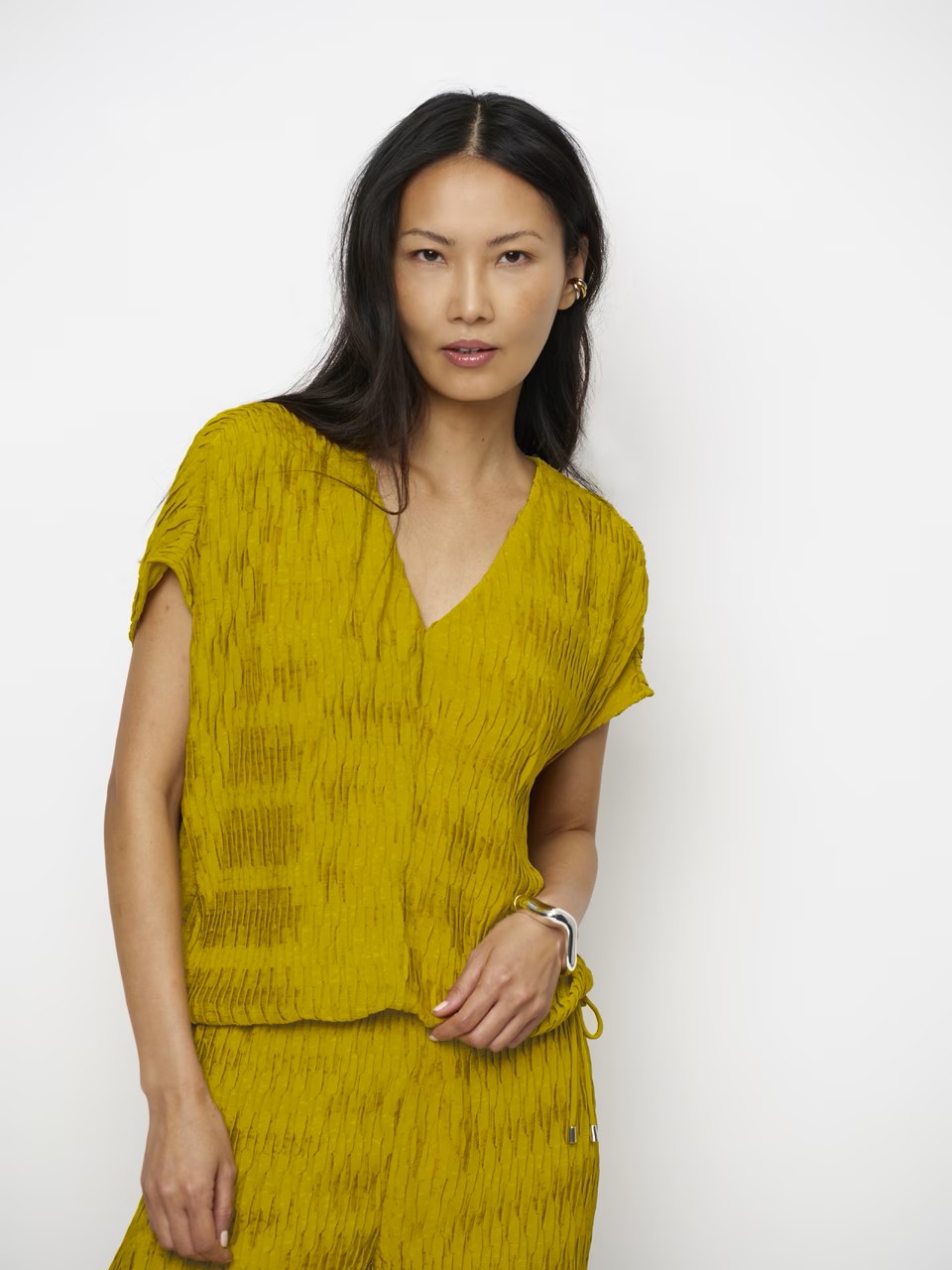 https://images.femalesconceptstore.becosoft.net/articles/vikli1.jpg?qs=5608