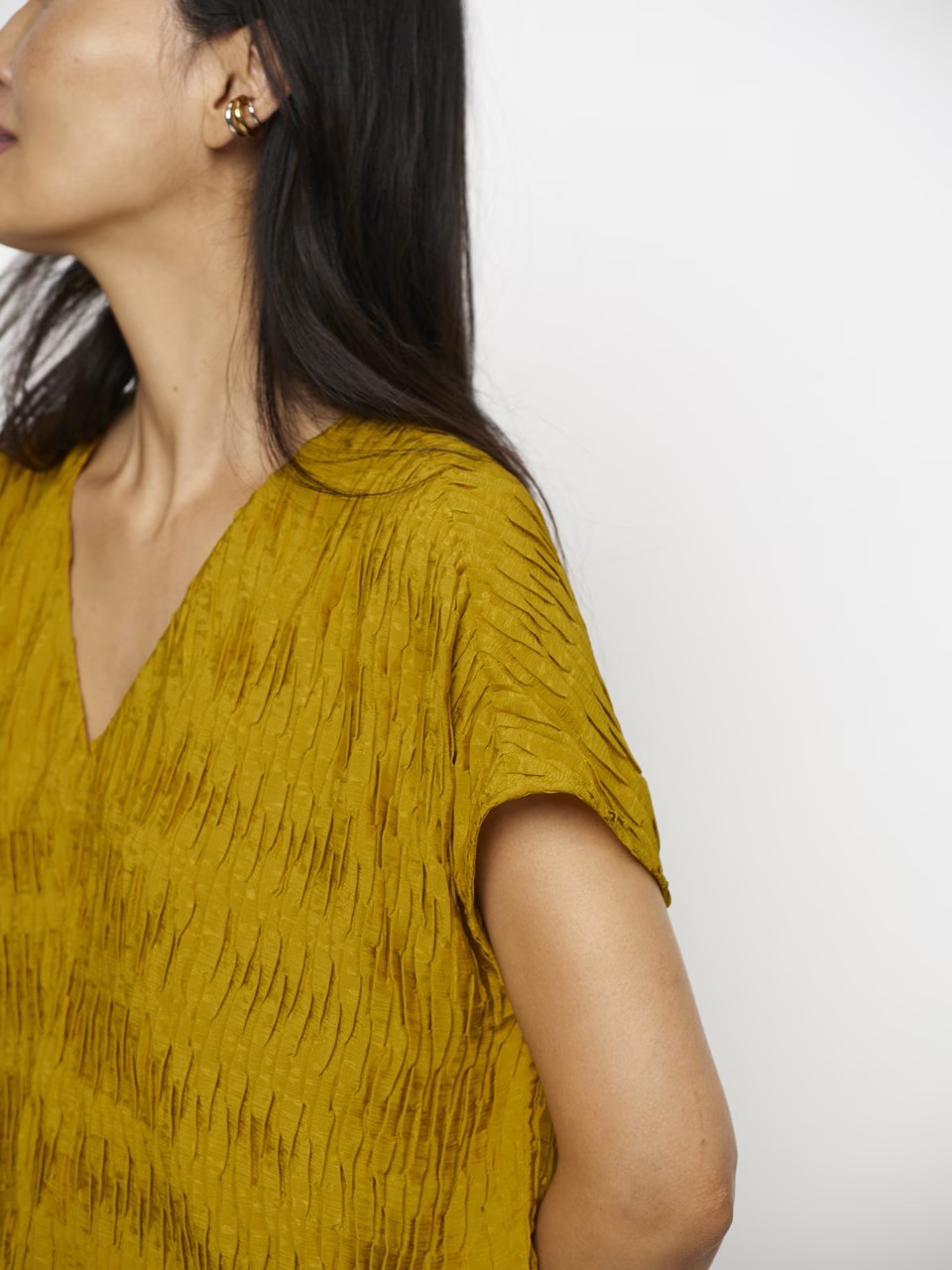 https://images.femalesconceptstore.becosoft.net/articles/vikli2.jpg?qs=5607