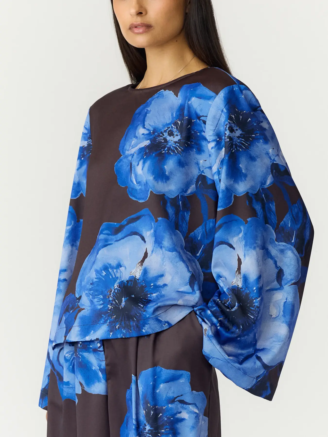 https://images.femalesconceptstore.becosoft.net/articles/yasarlenetop1.webp?qs=6828