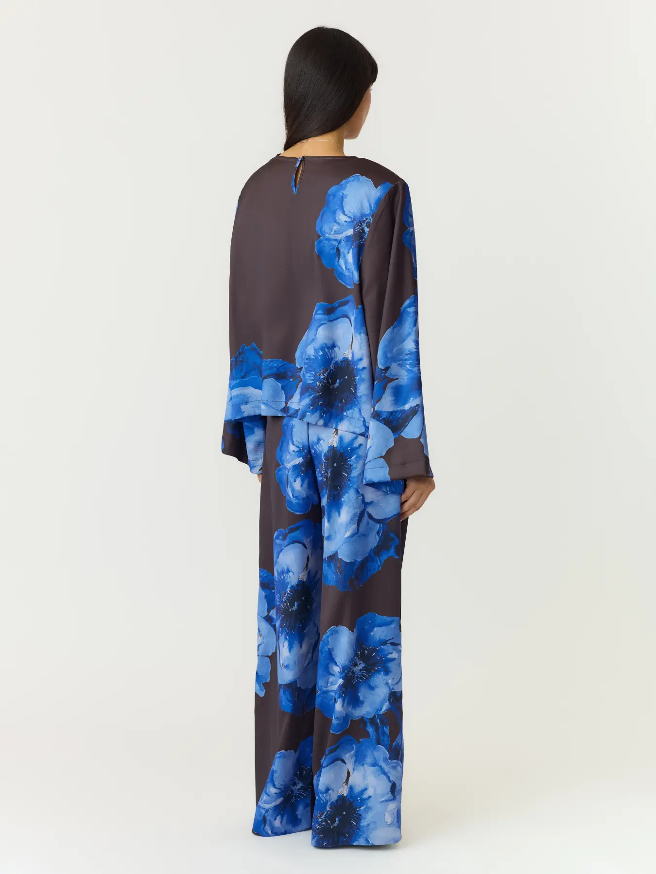https://images.femalesconceptstore.becosoft.net/articles/yasarlenetop3.webp?height=150&width=150&scale=canvas&qs=6830