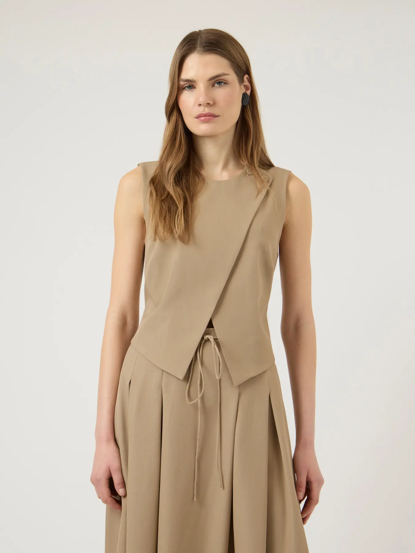 https://images.femalesconceptstore.becosoft.net/articles/yascamia1.webp?qs=5731