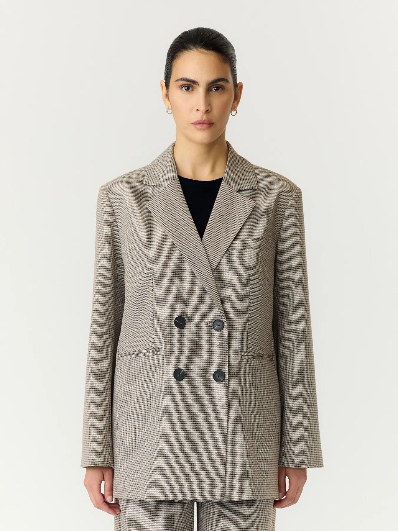 https://images.femalesconceptstore.becosoft.net/articles/yaschekka1.webp?qs=6833