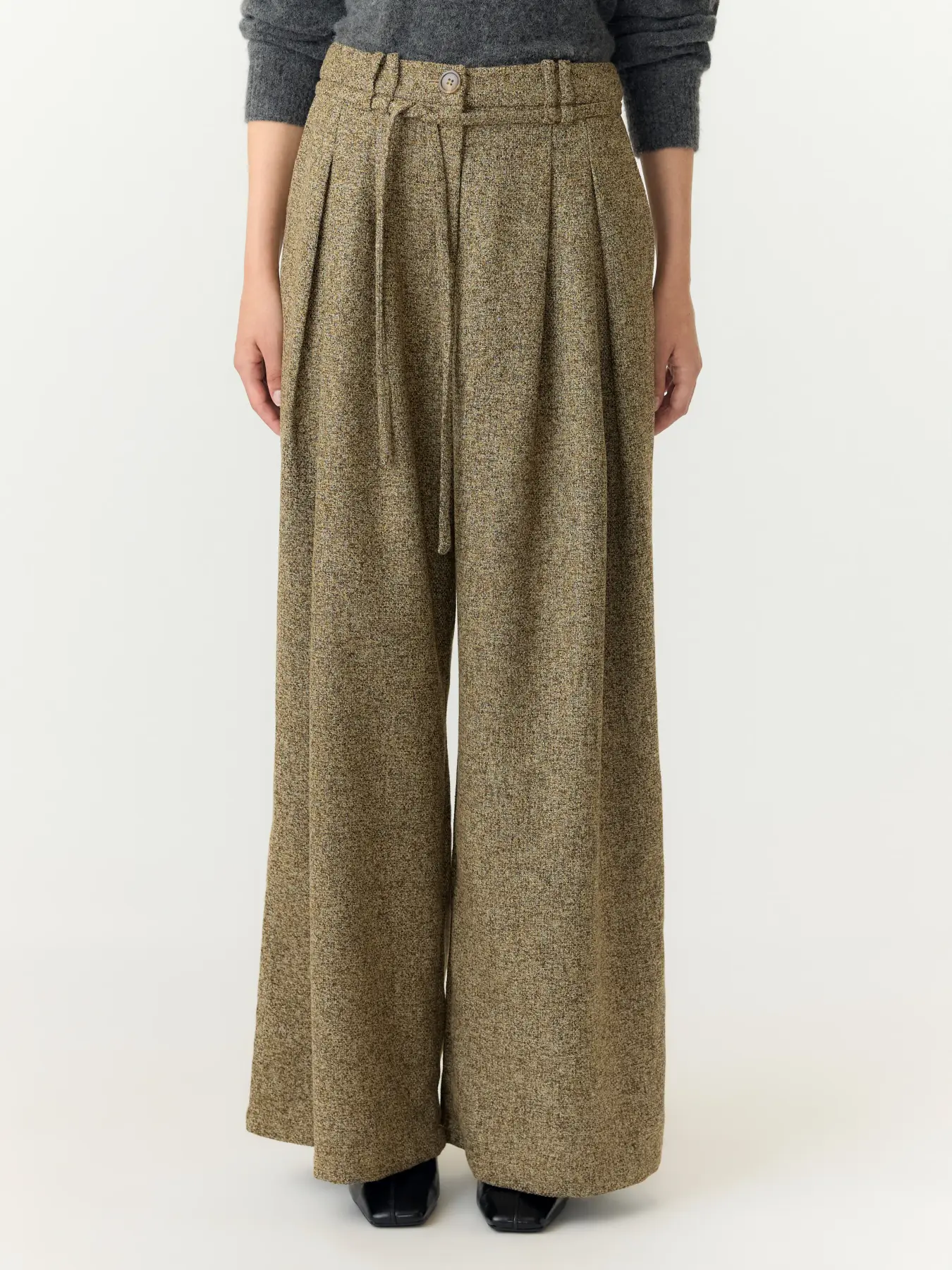 https://images.femalesconceptstore.becosoft.net/articles/yasgima1.webp?qs=6982
