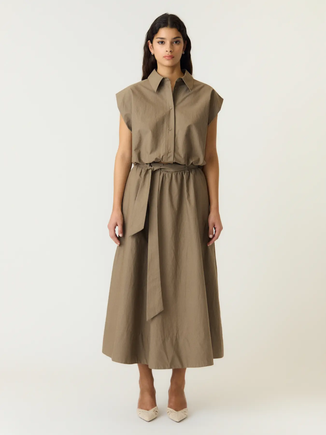 https://images.femalesconceptstore.becosoft.net/articles/yastimber-skirt3.webp?qs=5907