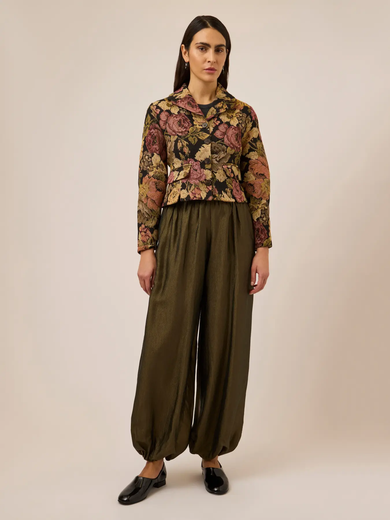 https://images.femalesconceptstore.becosoft.net/articles/yastriggo1.webp?qs=6354